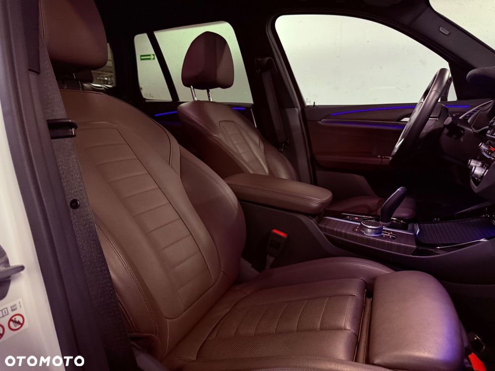 BMW X3 xDrive30i GPF Luxury Line sport - 11