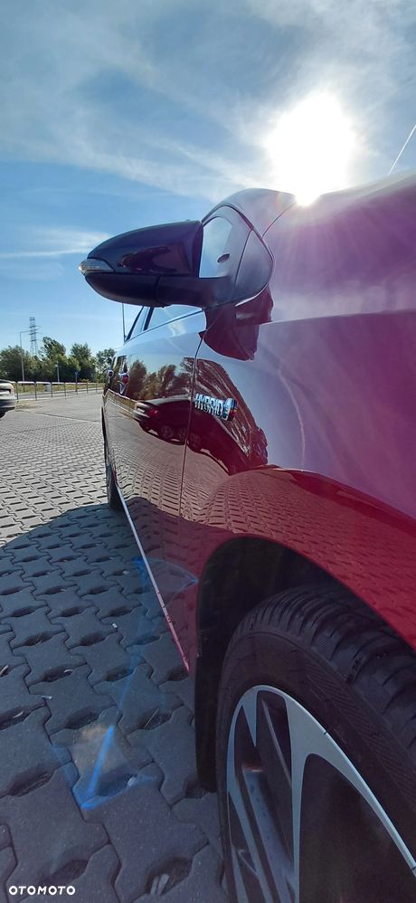 Toyota Auris Hybrid 135 Dynamic - 13