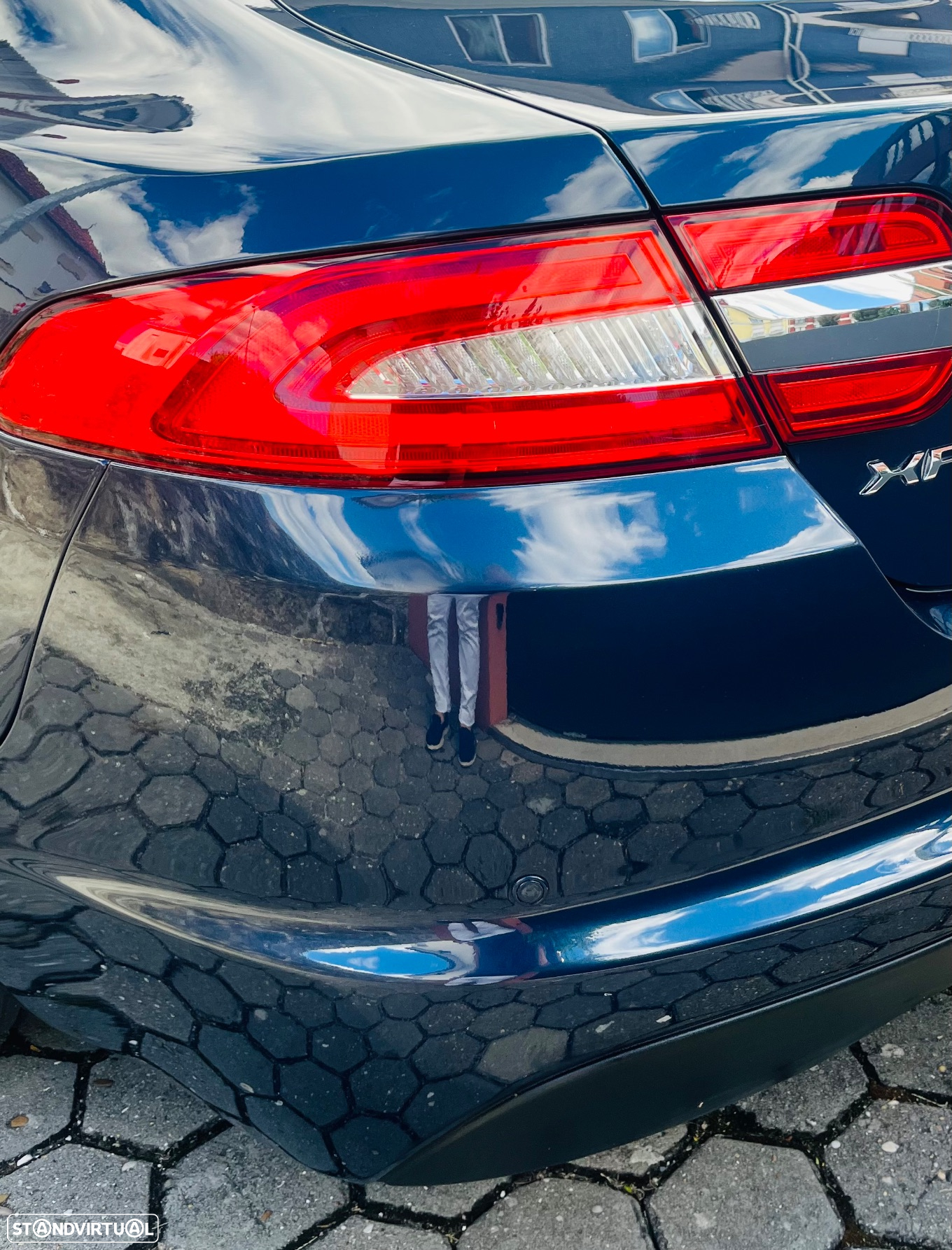 Jaguar XF 2.2 D Luxury - 17