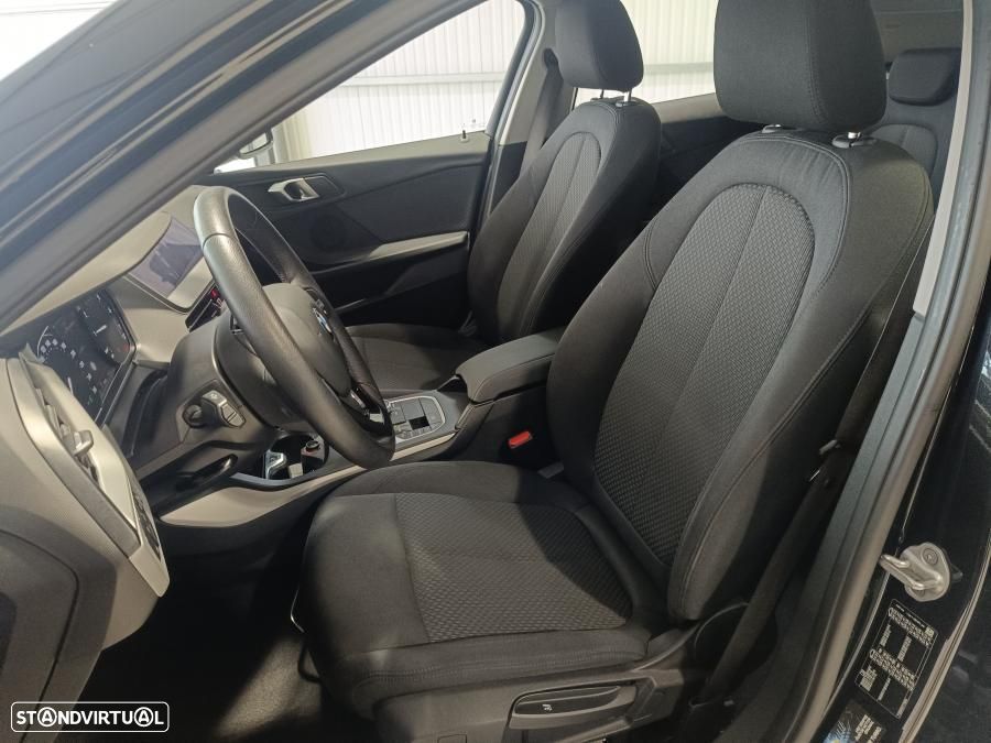 BMW 118 i Auto - 13