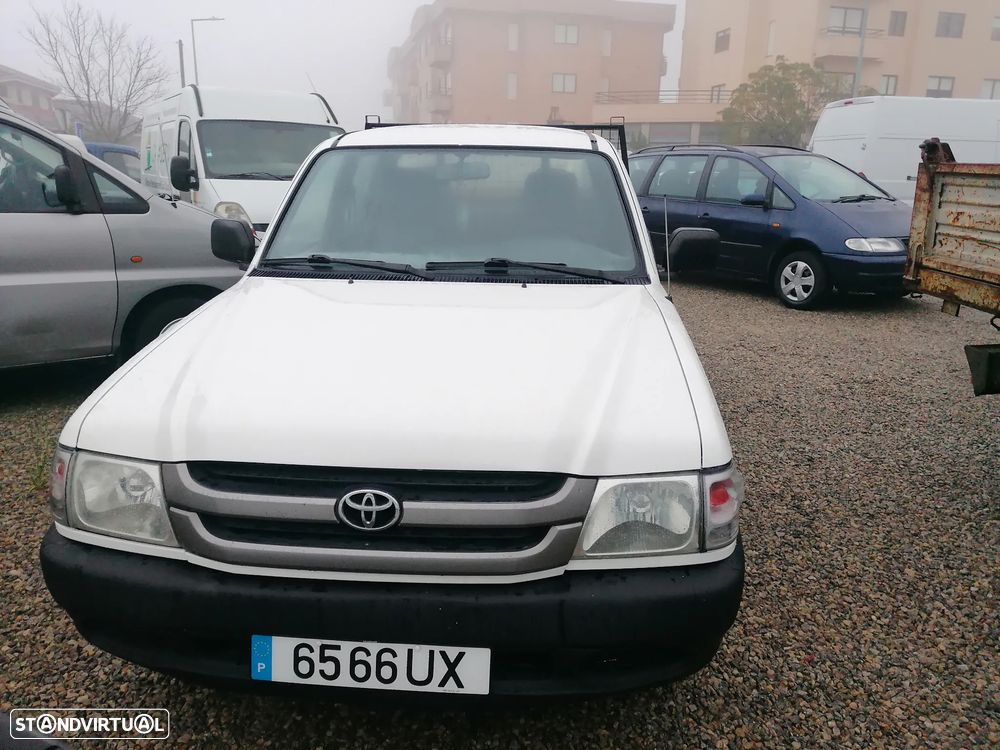 Toyota Hilux D4D - 2