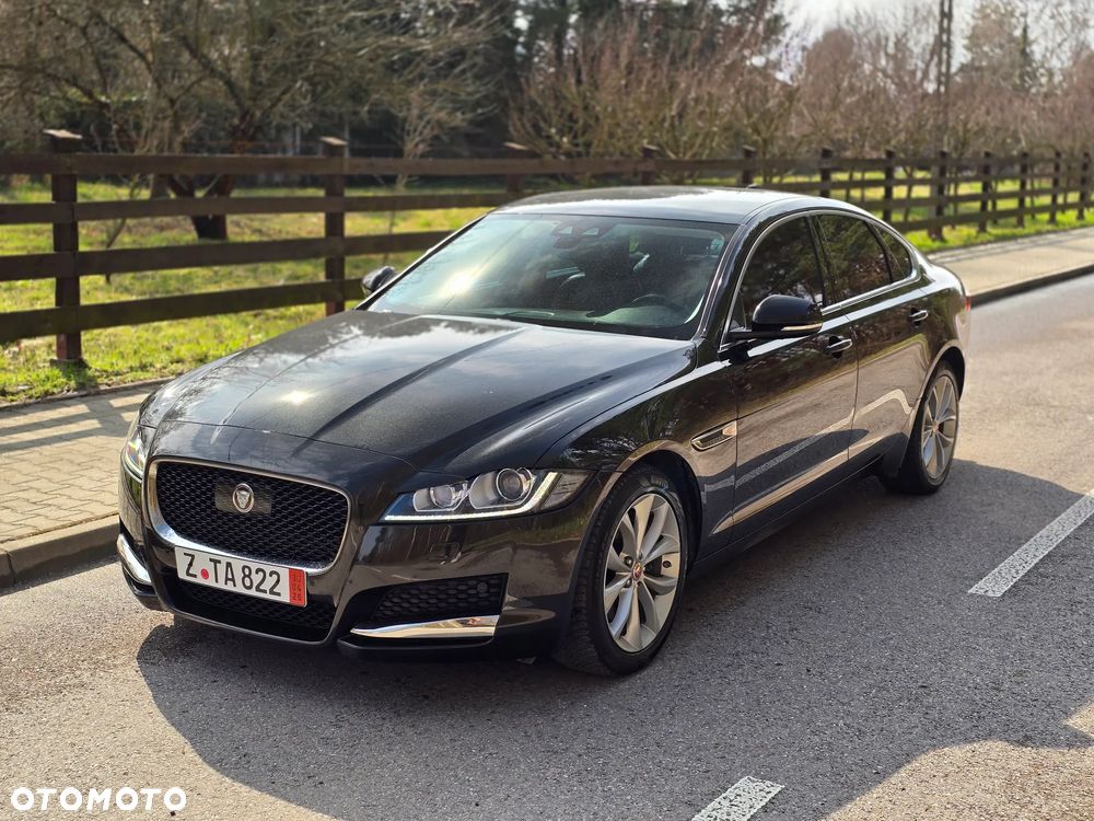 Jaguar XF 20d AWD Prestige - 10