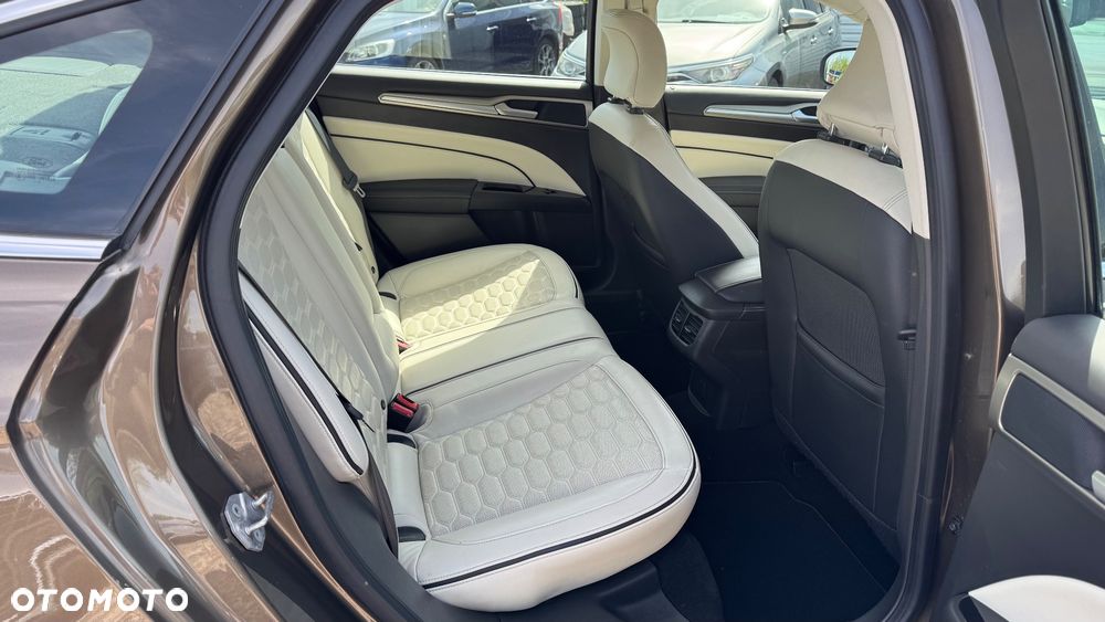 Ford Mondeo 2.0 TDCi Bi-Turbo STart-Stopp PowerShift-A Vignale - 29