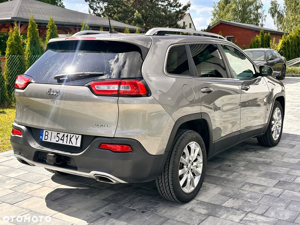 Jeep Cherokee - 9