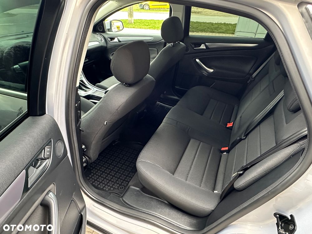 Ford Mondeo 2.0 EcoBoost Titanium X - 23