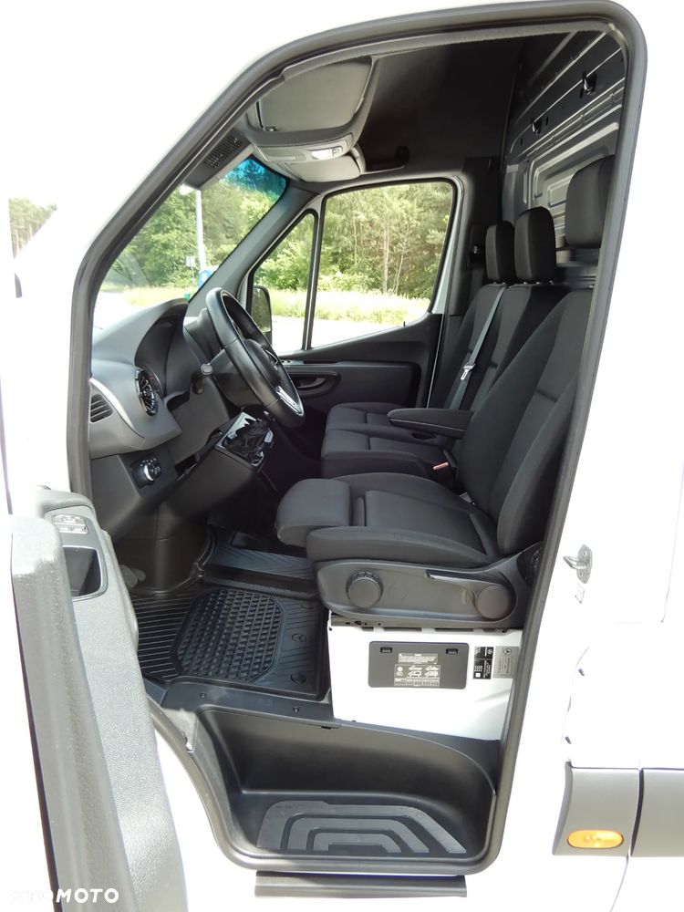 Mercedes-Benz SPRINTER 319 CDI 3.0 V6 190 KM Winda Załadowcza BÄR 600 Kg Udźwig Furgon Blaszak Maxi 4325 mm 1095 Kg Ładowności Wzmacniany Stan Jak Nowy UNIKAT MEGA OKAZJA POLECAM - 31