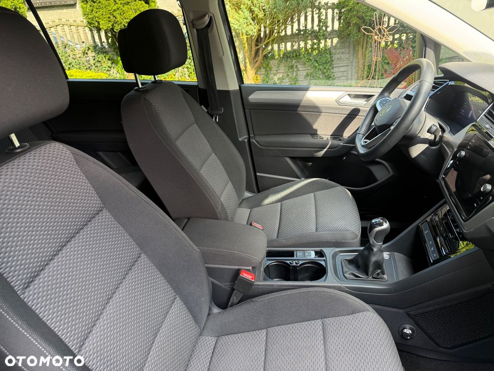 Volkswagen Touran 1.5 TSI EVO Comfortline Plus - 30