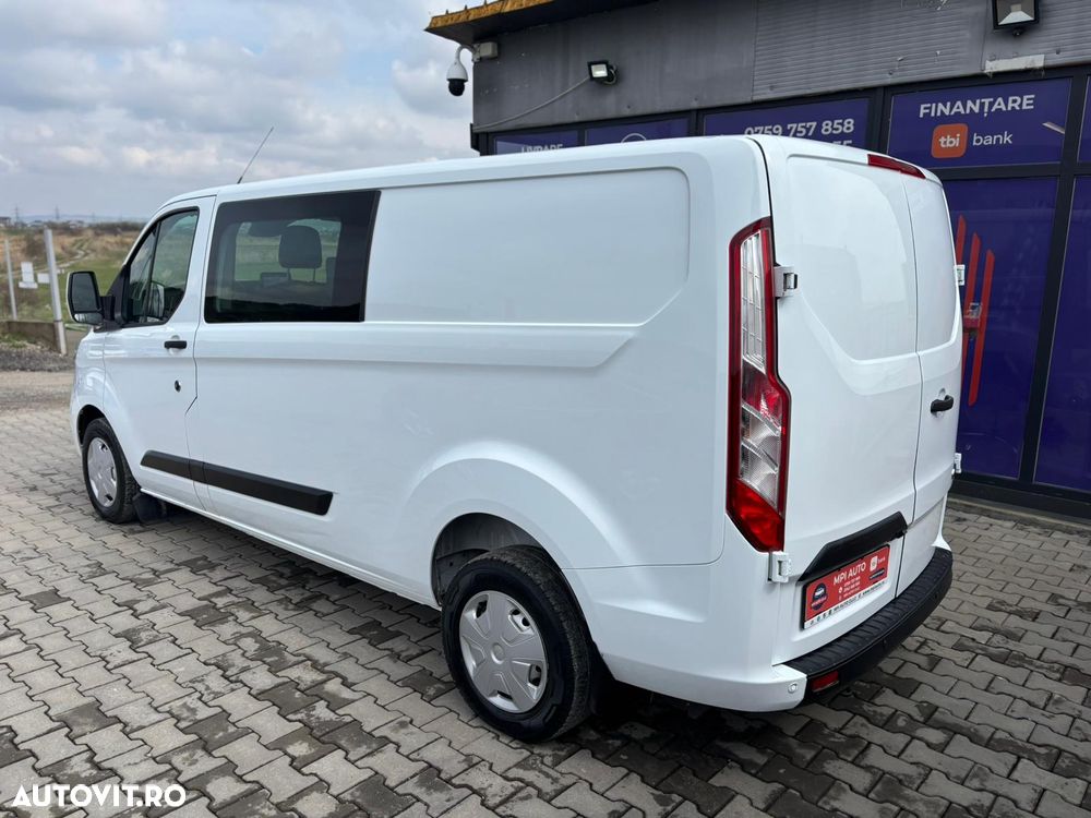 Ford TRANSIT CUSTOM - 4