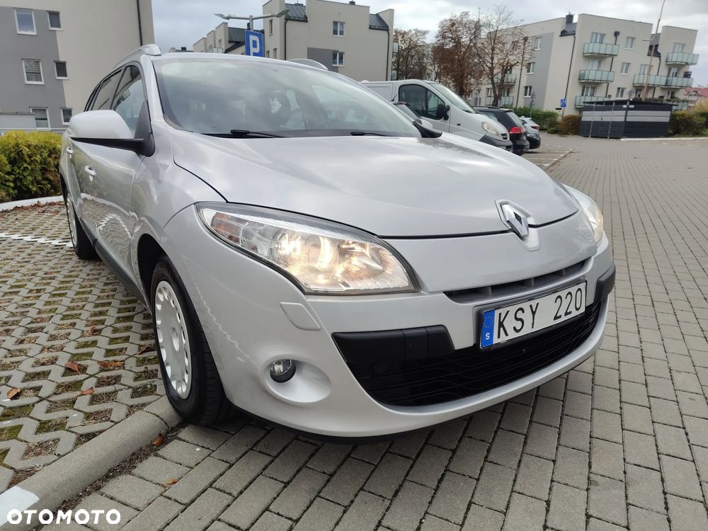 Renault Megane 2010 photo 2