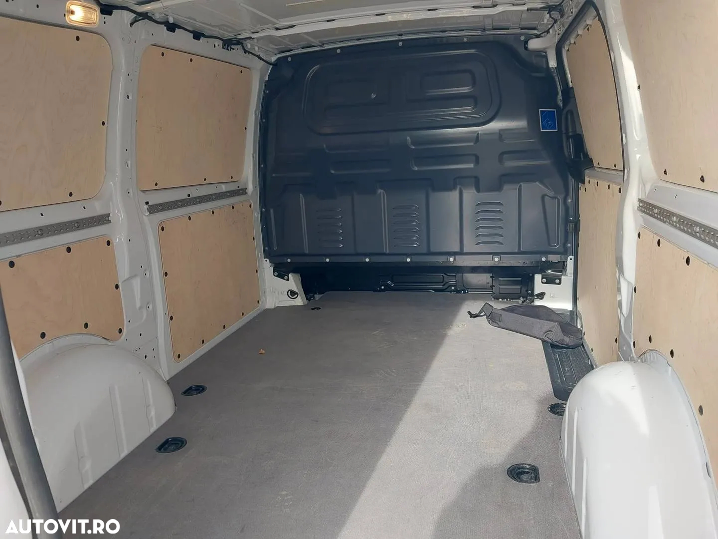 Mercedes-Benz eVito Lung - 10
