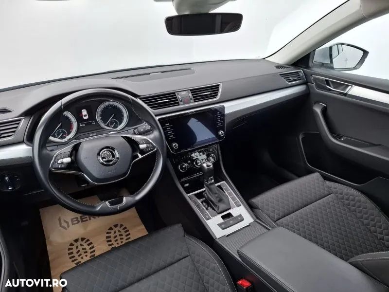 Skoda Superb 2.0 TDI DSG Ambition - 11