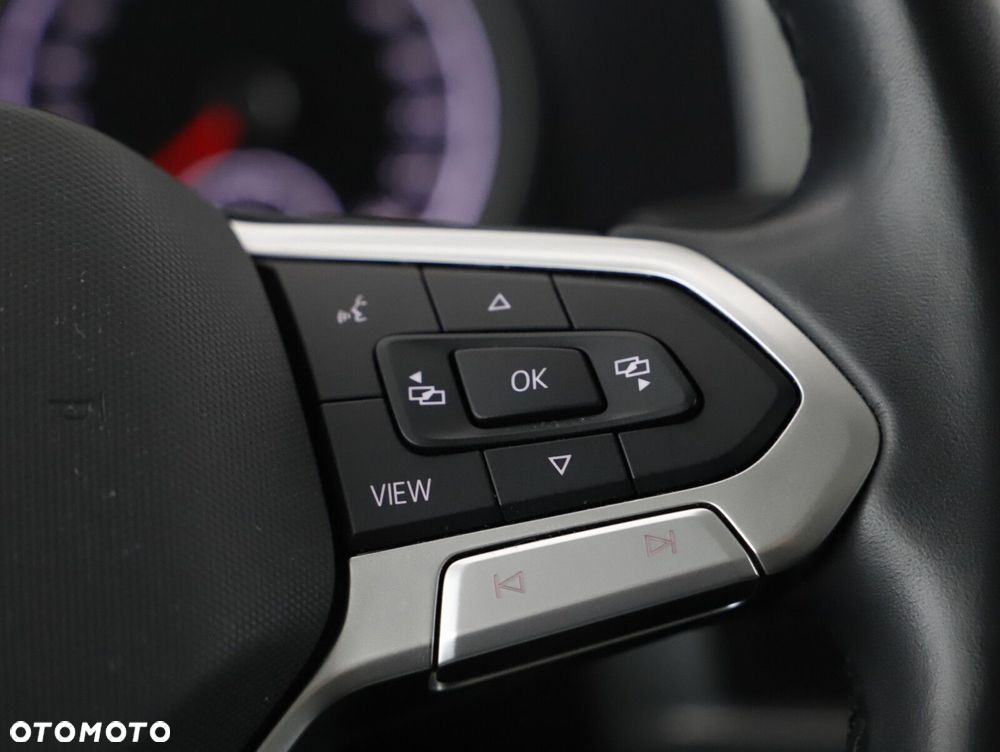 Volkswagen Multivan - 20