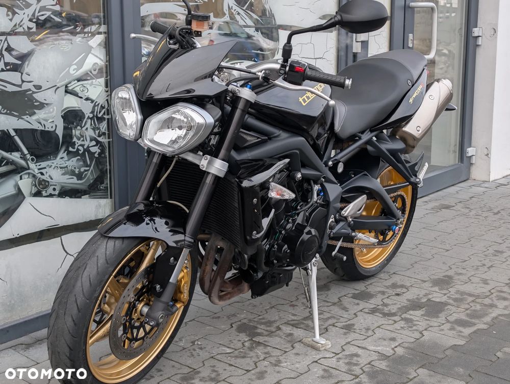 Triumph Street Triple - 21