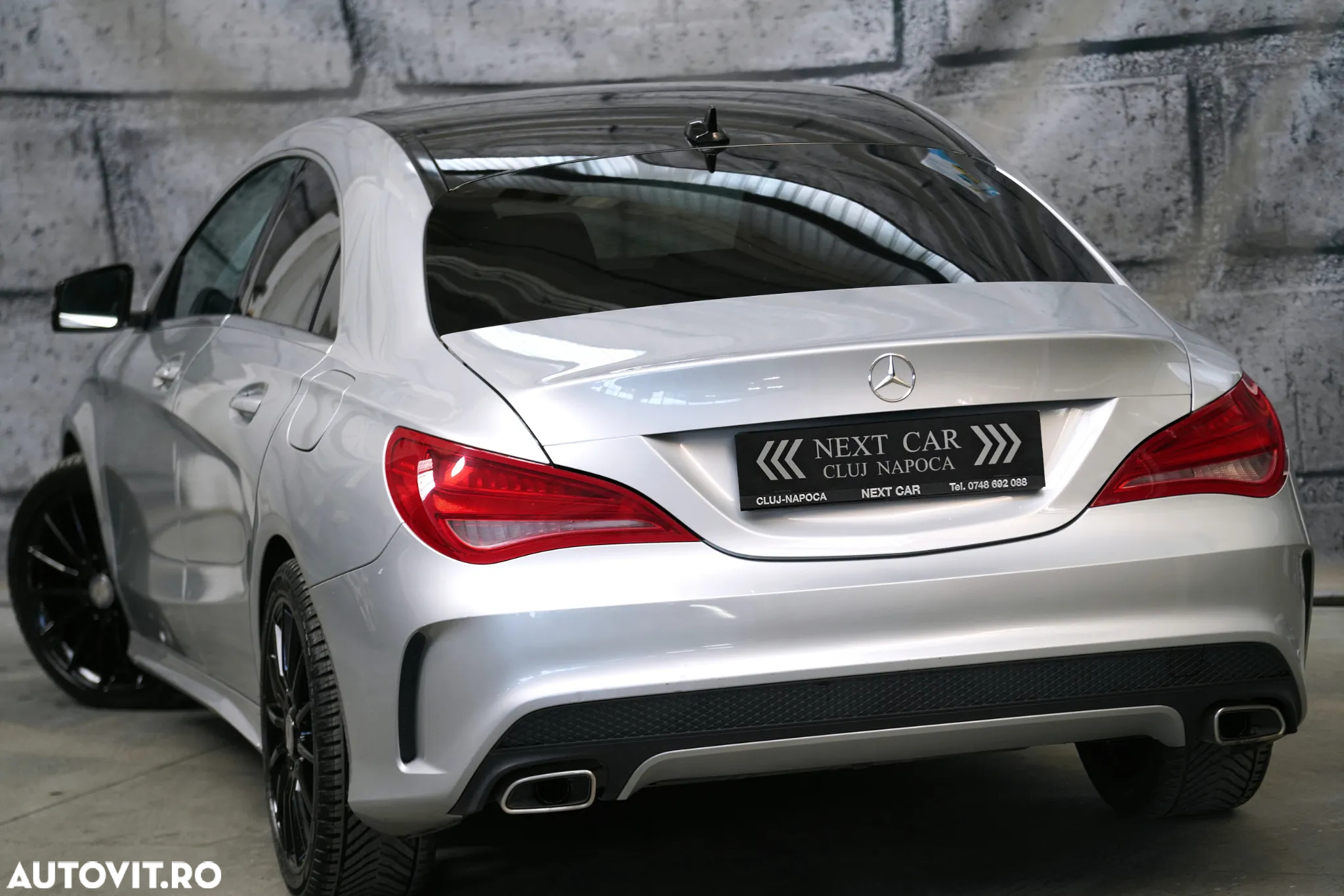 Mercedes-Benz CLA 220 CDI 7G-DCT AMG Line - 4
