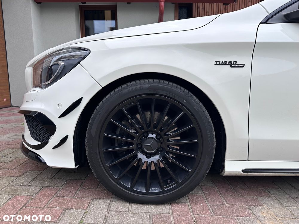 Mercedes-Benz CLA - 10