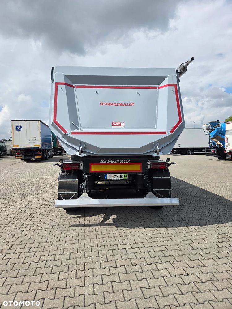 Schwarzmuller Hardox 28m3 - 2