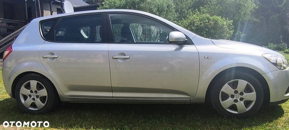 Kia Ceed 1.4 CVVT LX - 5