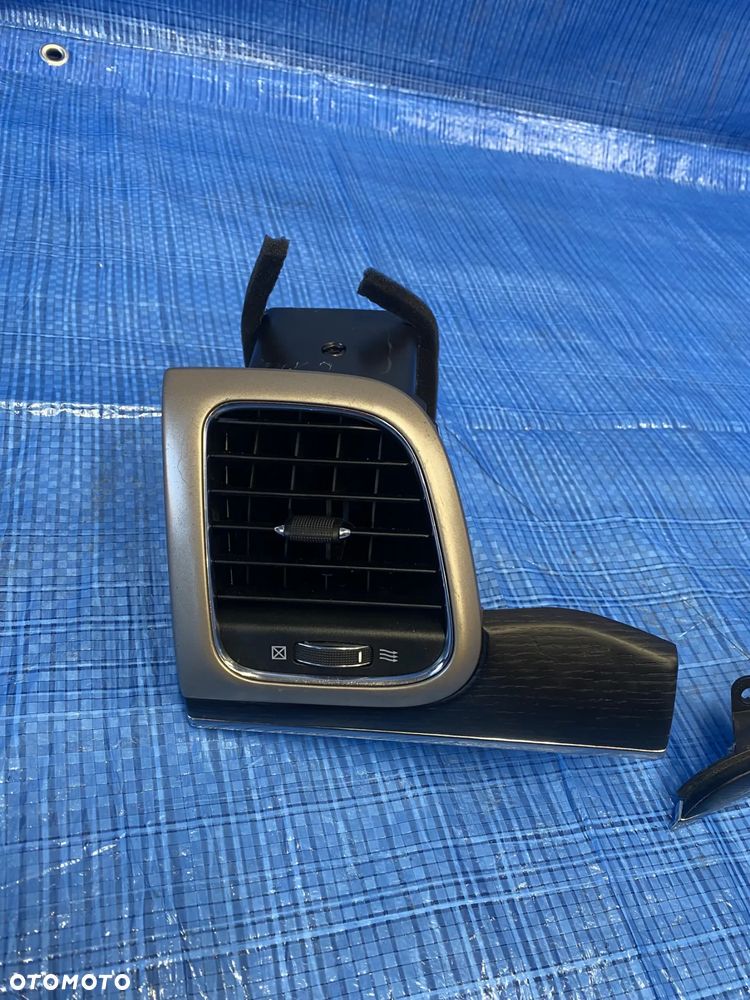 JEEP GRAND CHEROKEE WK2 KRATKA KRATKI NAWIEWU PRAWA LEWA BOCZNA  17499F  SP15507 SP15508 - 2