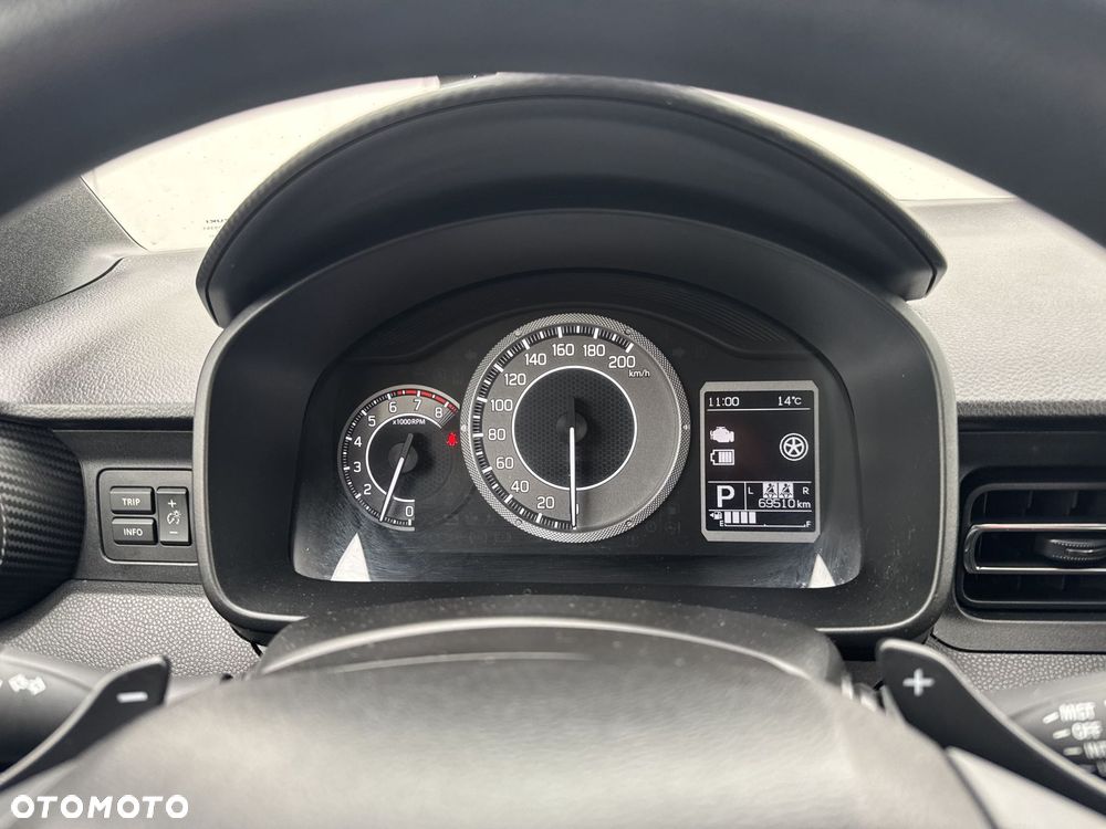 Suzuki Ignis 1.2 SHVS Premium Plus CVT - 23
