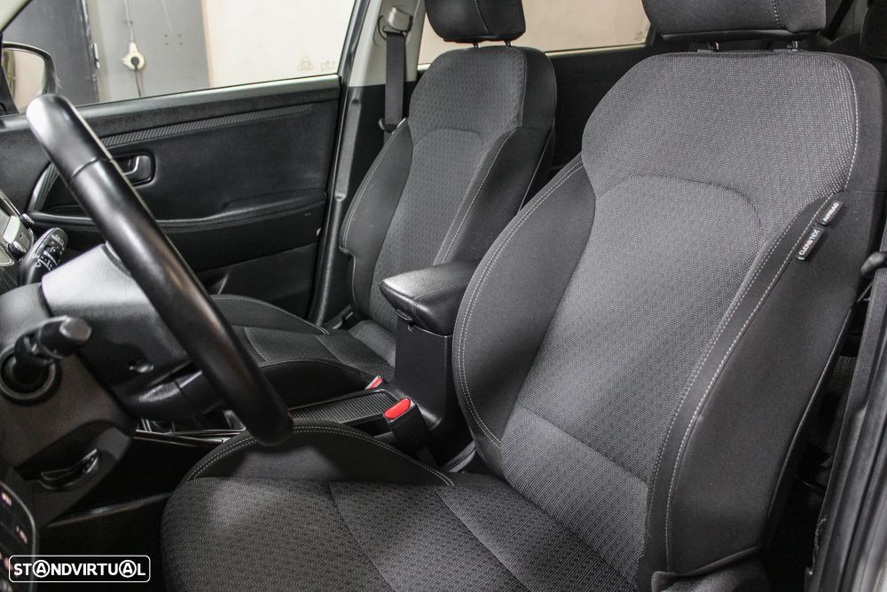 Kia Carens 1.7 CRDi ISG TX - 8