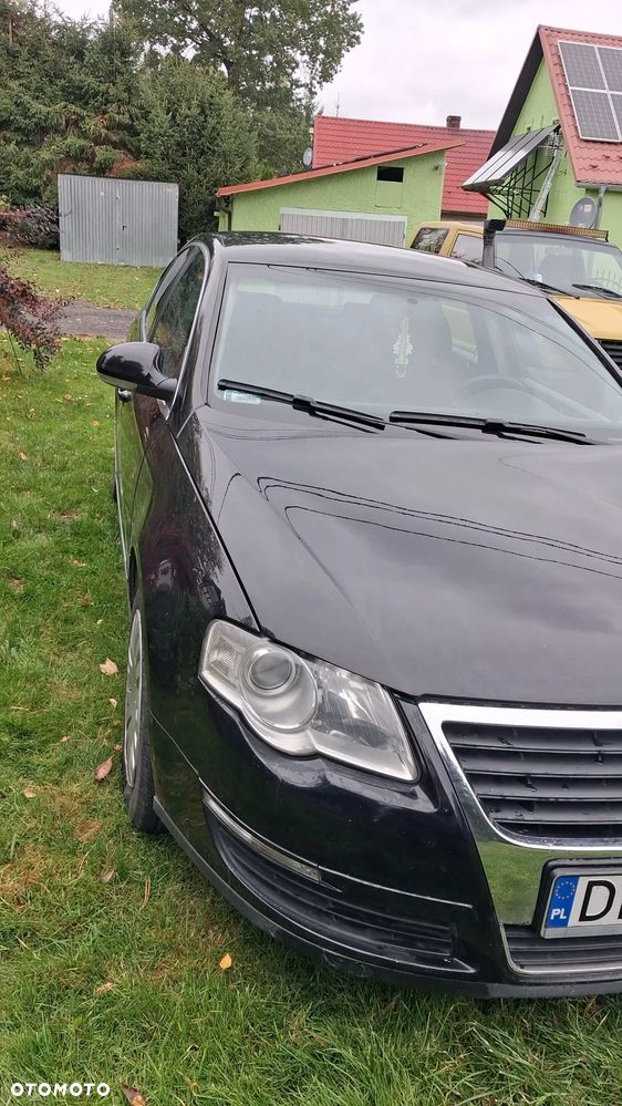 Volkswagen Passat - 2