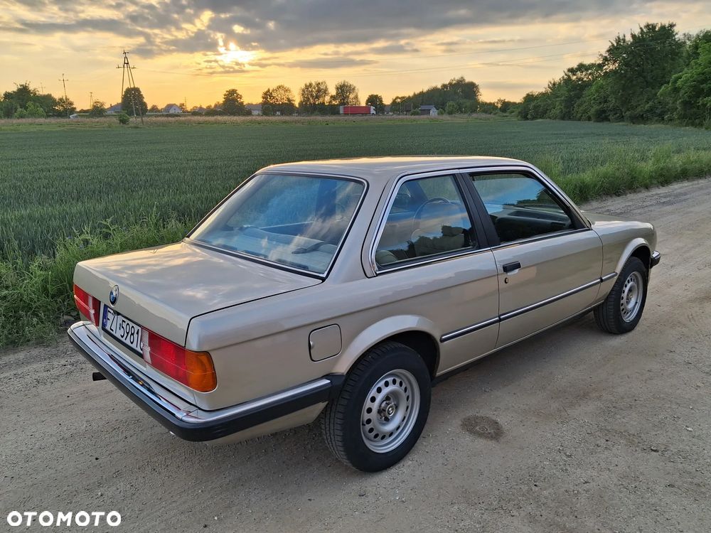 BMW Seria 3 316 - 11