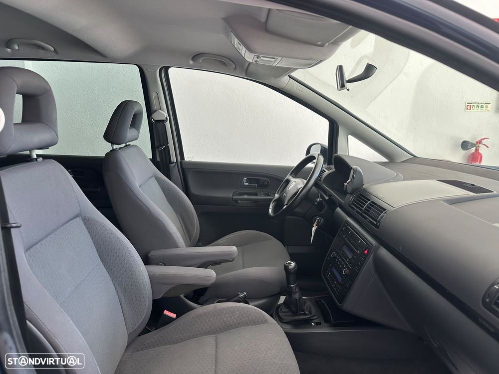 VW Sharan 2.0 TDI Confortline - 33