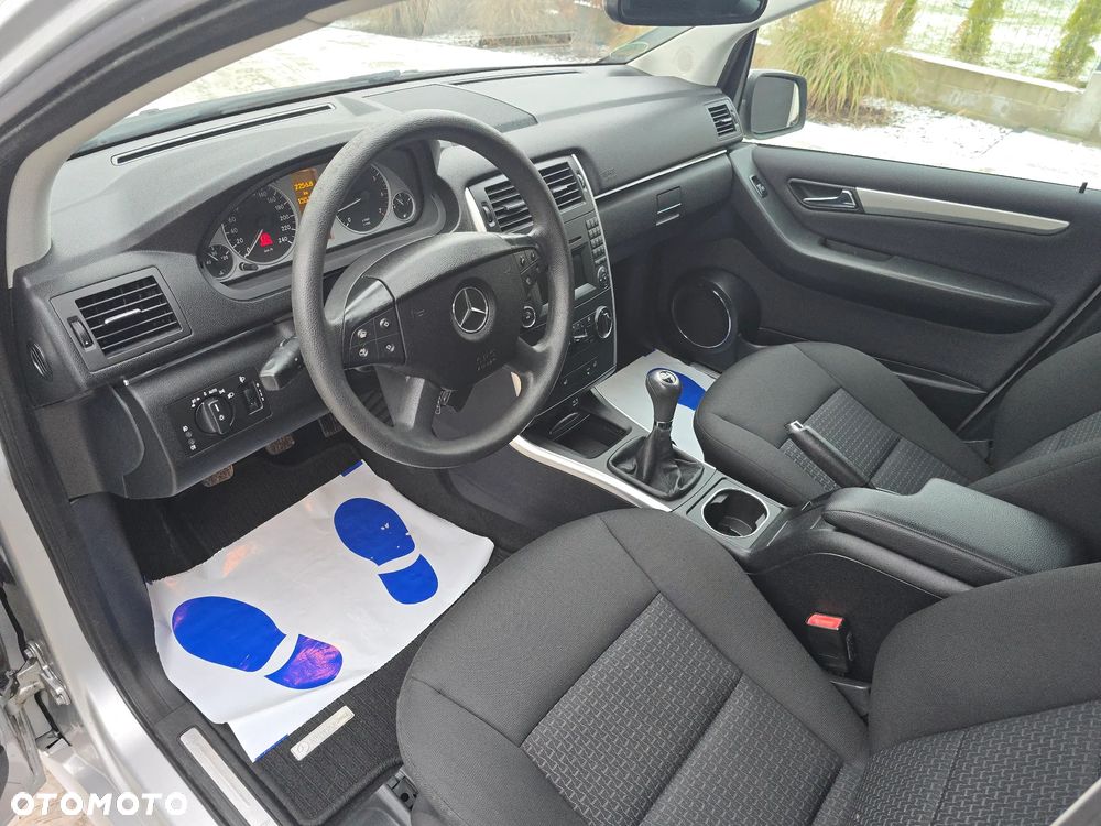 Mercedes-Benz Klasa B 180 BlueEFFICIENCY SPORT EDITION - 9