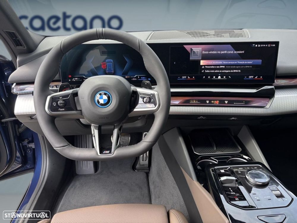 BMW 530 e Pack Desportivo M - 12