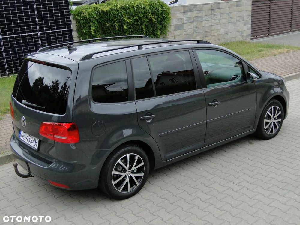 Volkswagen Touran 2.0 TDI DPF BlueMotion Technology Highline - 5