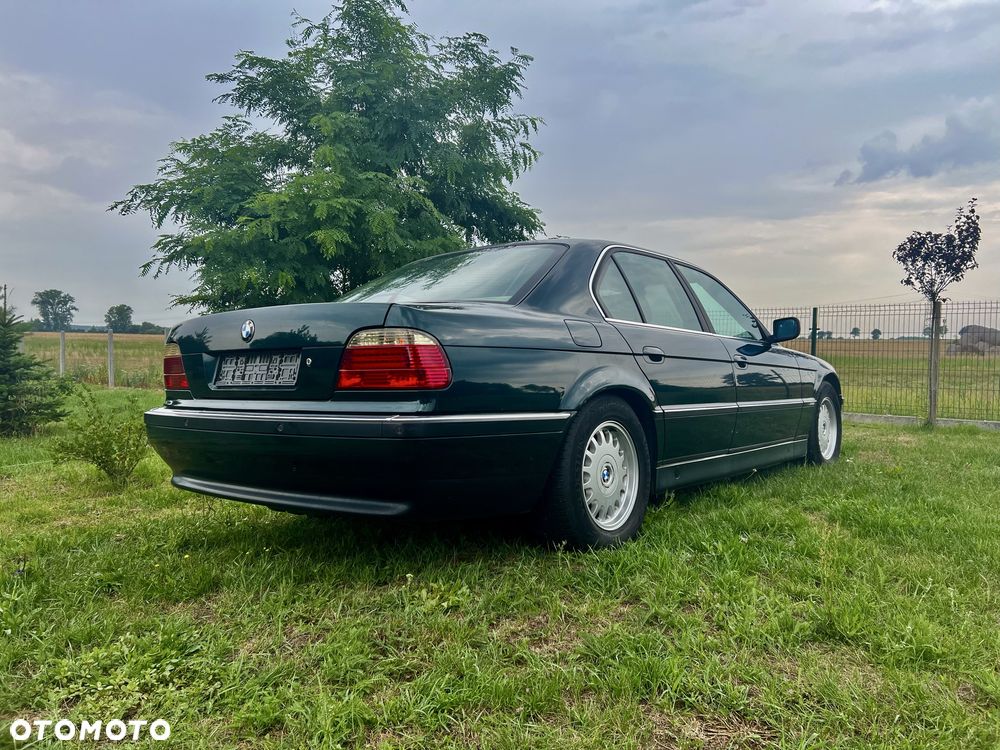 BMW Seria 7 - 1