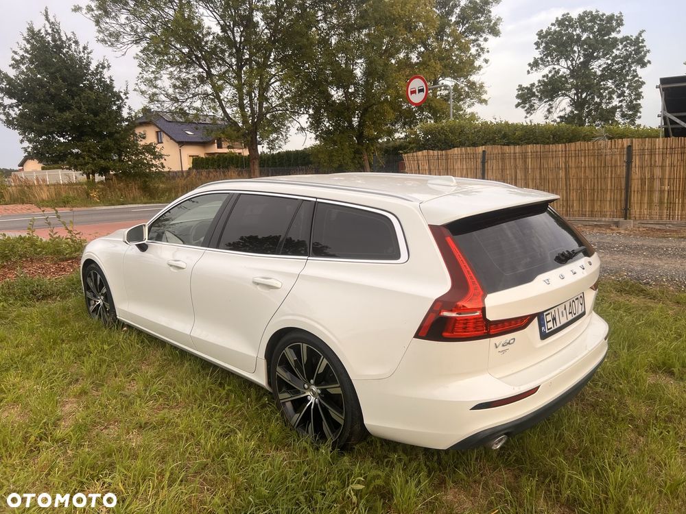 Volvo V60 D4 Momentum Pro - 4