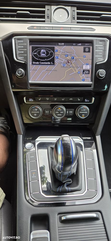 Volkswagen Passat - 9