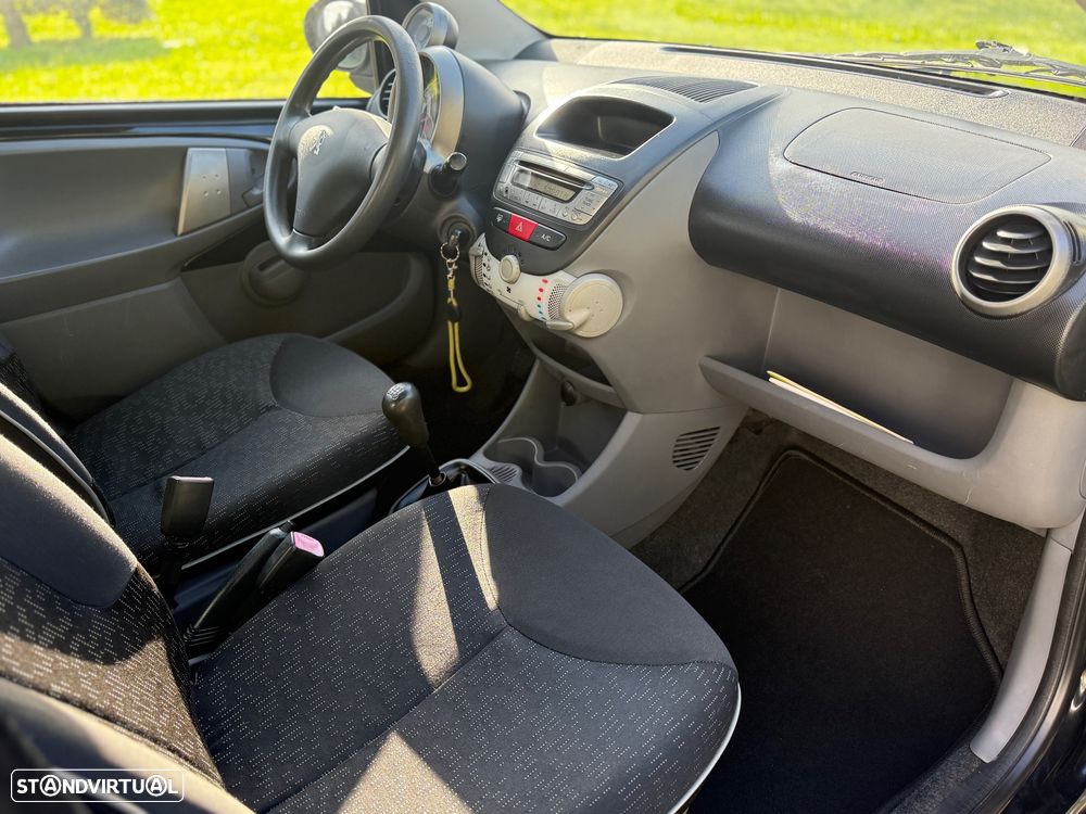 Peugeot 107 1.0 Black&Silver - 6