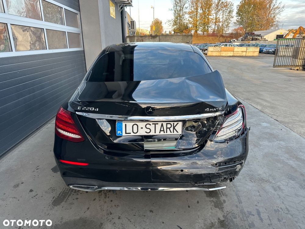 Mercedes-Benz Klasa E 200 4-Matic AMG - 8