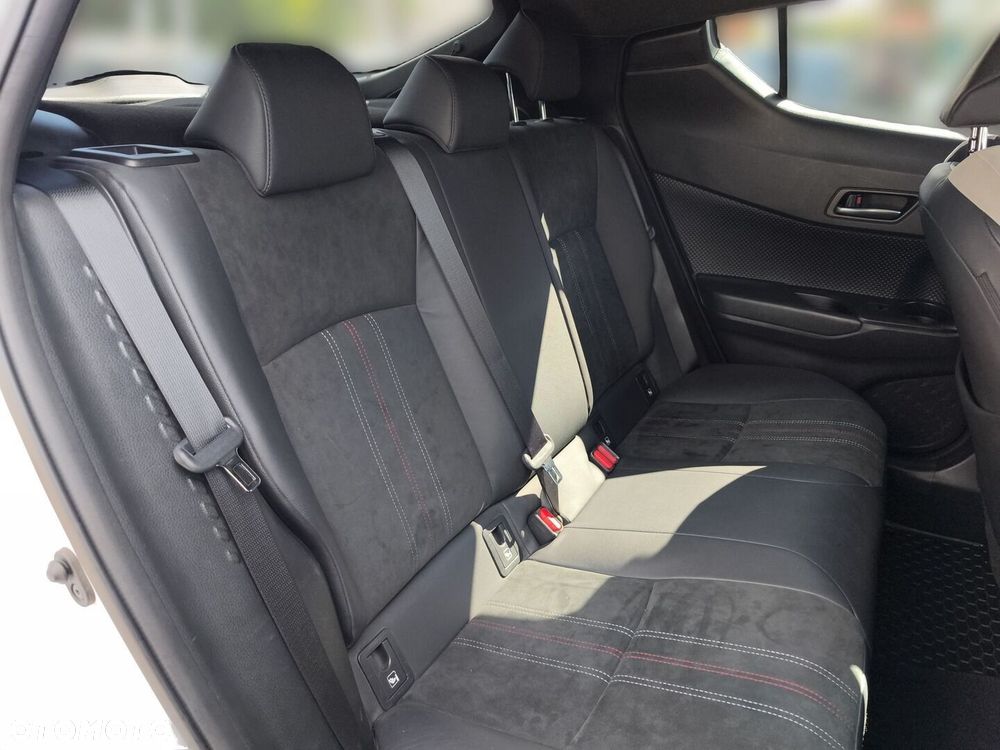 Toyota C-HR 1.8 Hybrid GPF GR Sport - 11