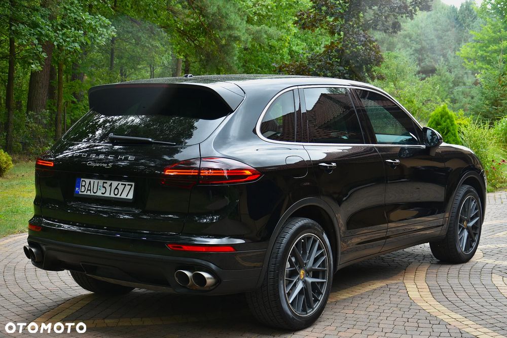 Porsche Cayenne S - 1