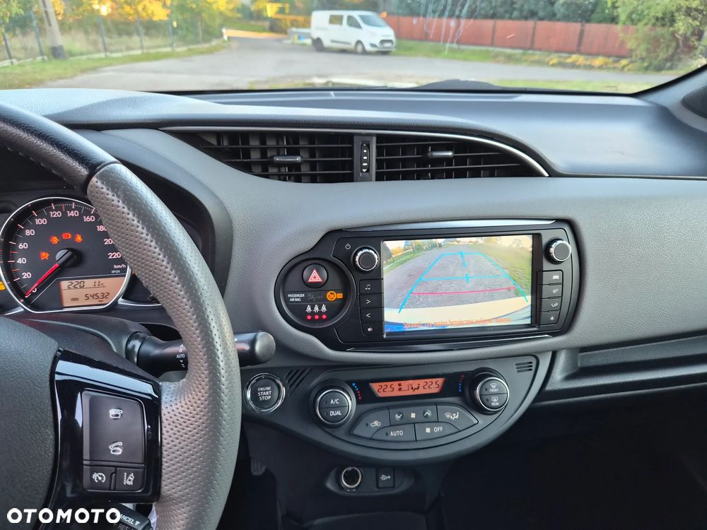 Toyota Yaris - 16