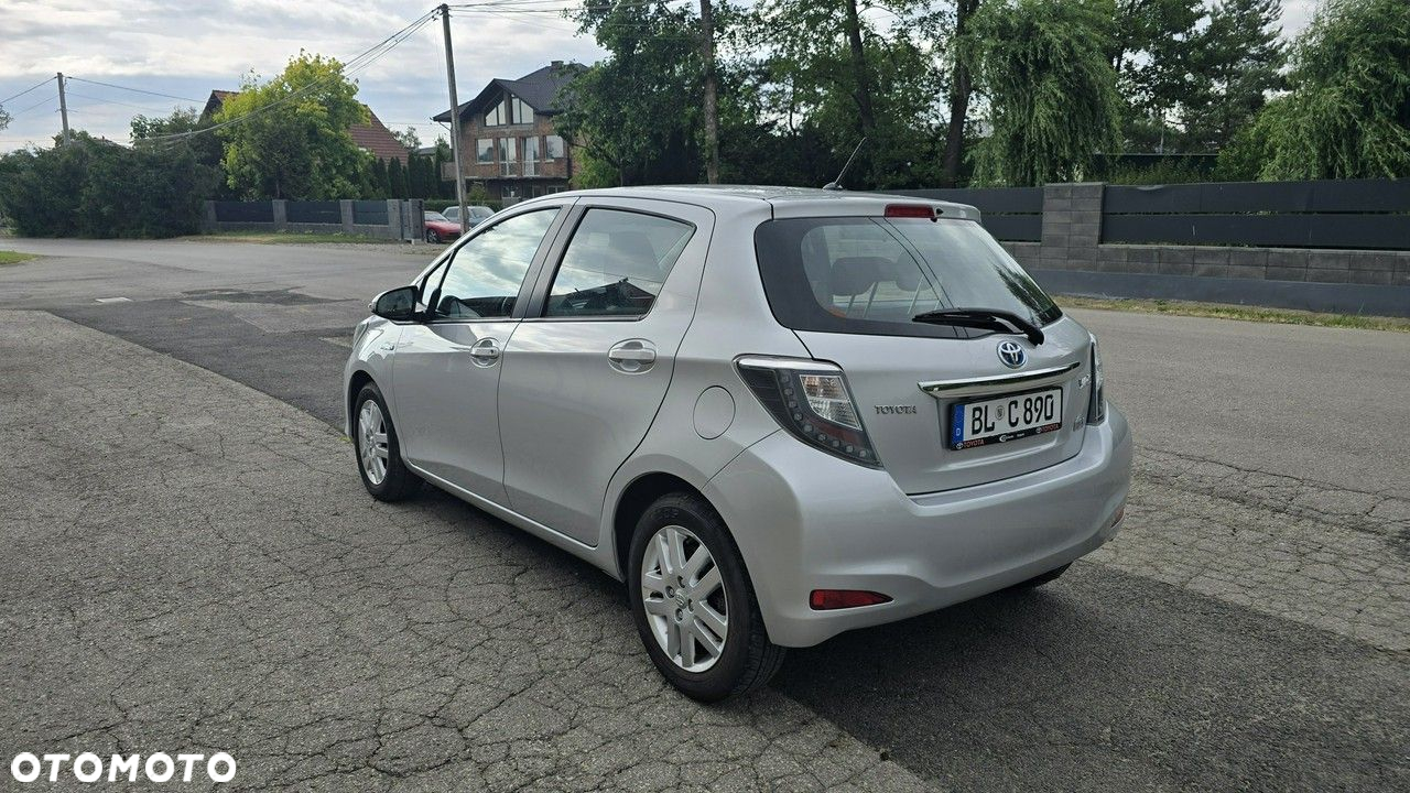 Toyota Yaris - 7