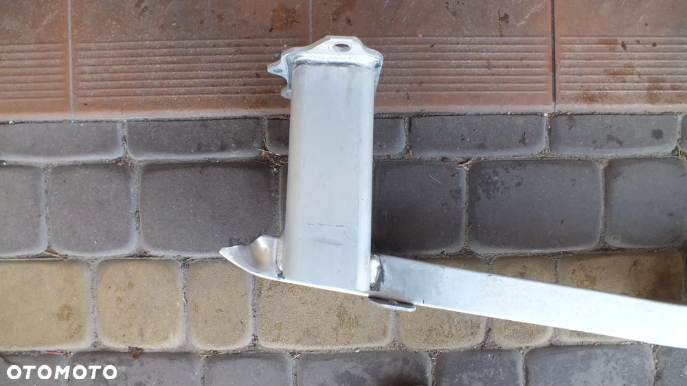 Belka zderzaka przedniego Citroen C4 III - 2