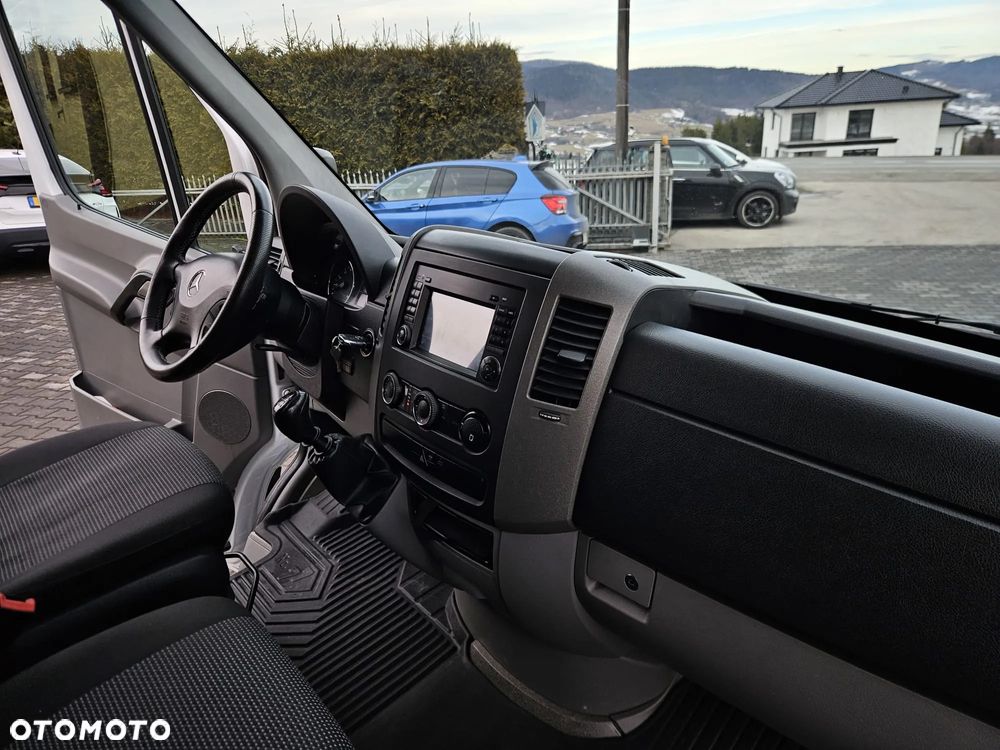 Mercedes-Benz SPRINTER - 21