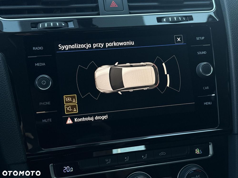 Volkswagen Golf - 14