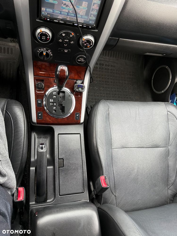 Suzuki Grand Vitara 2.0 De luxe - 18