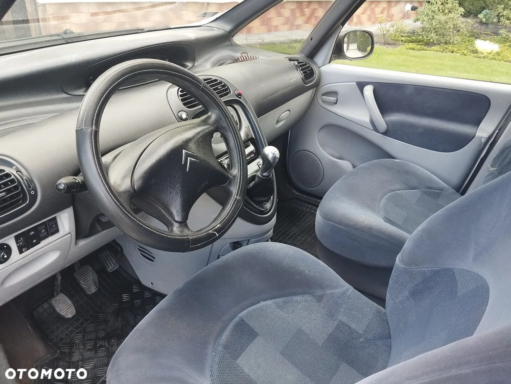 Citroën Xsara Picasso 2.0 HDI Control+ (sx) - 9