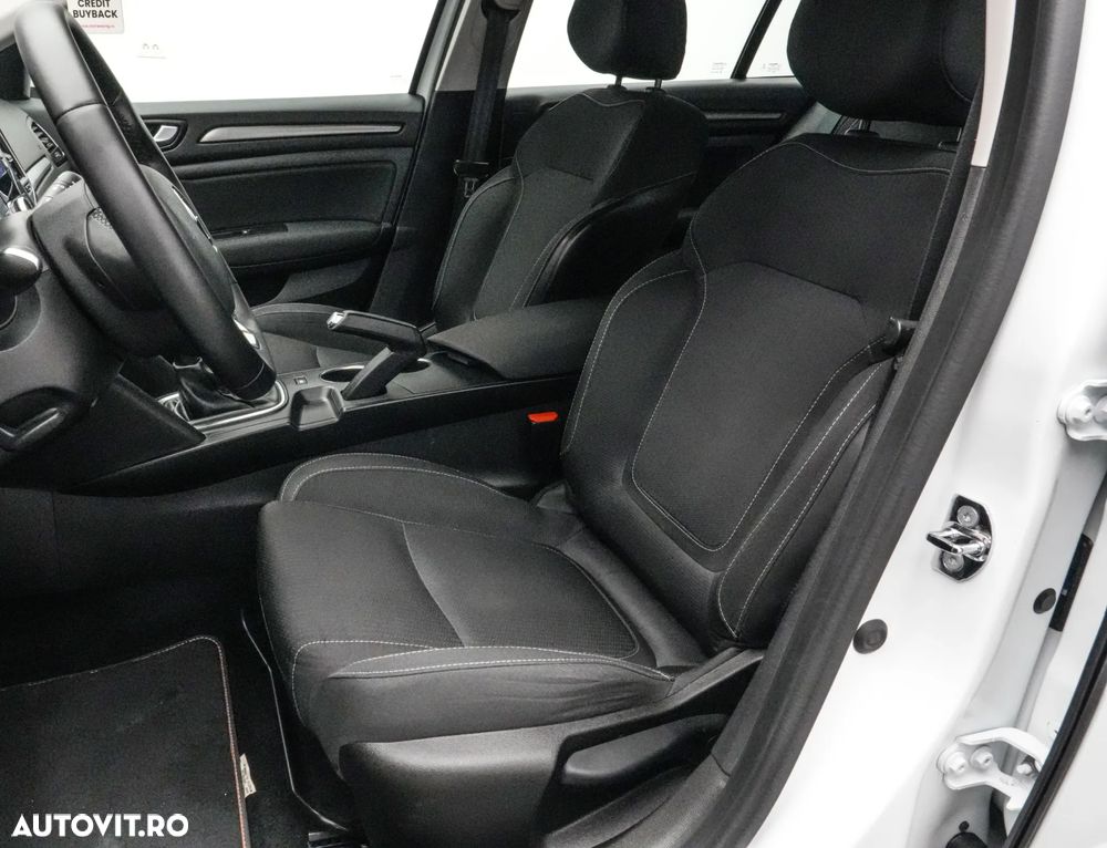 Renault Megane TCe 140 GPF EQUILIBRE - 13