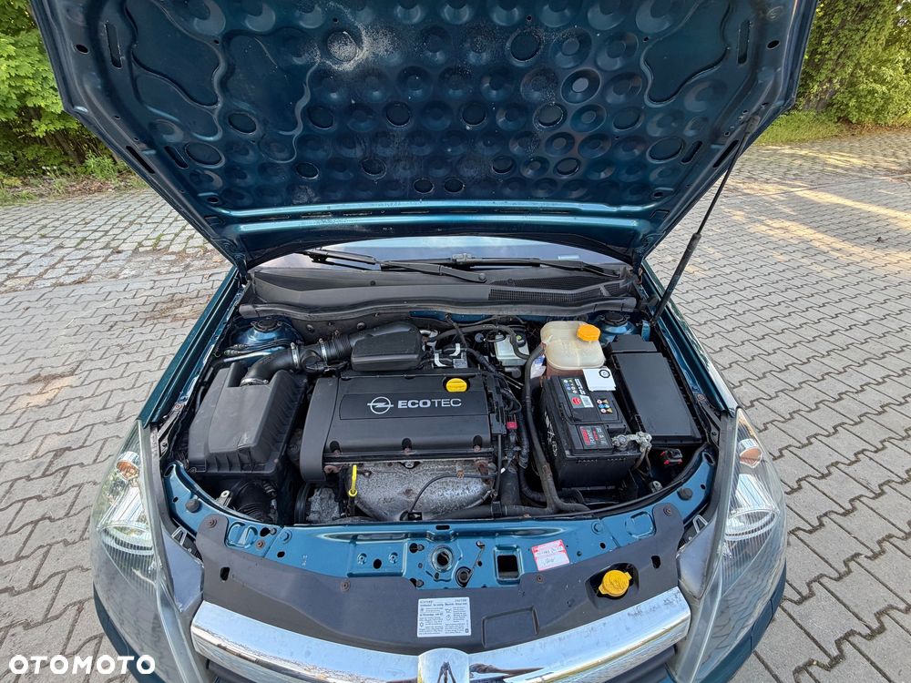 Opel Astra 1.6 Sport - 11