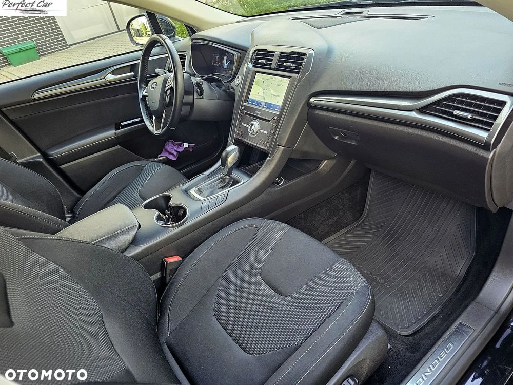 Ford Mondeo 2.0 Hybrid Titanium - 8