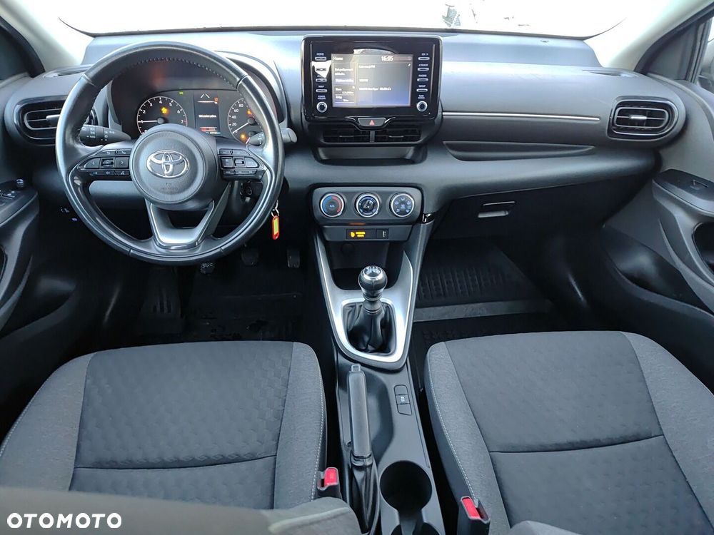 Toyota Yaris - 9