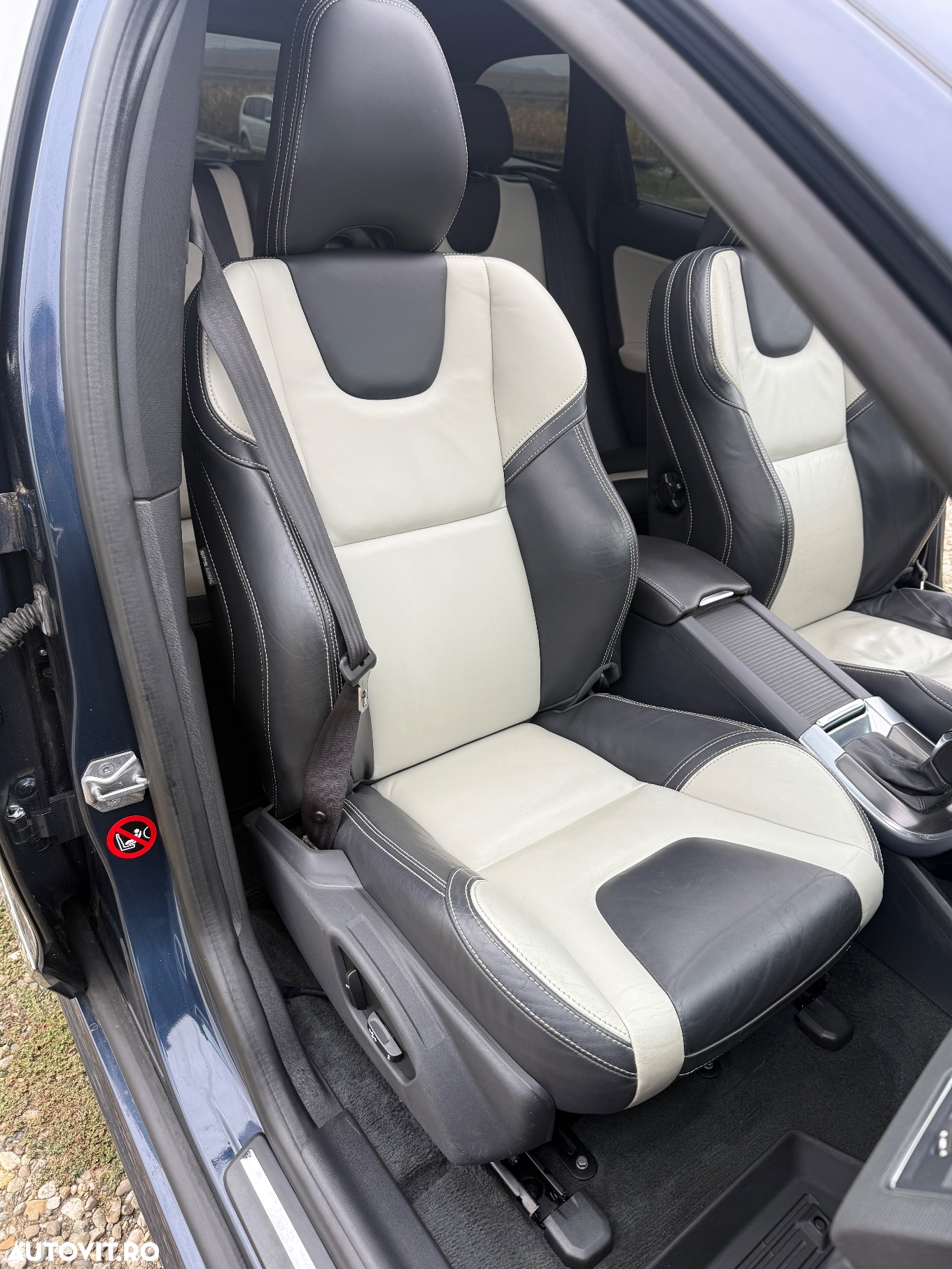 Volvo XC 60 D5 AWD Aut. Edition Pro - 26