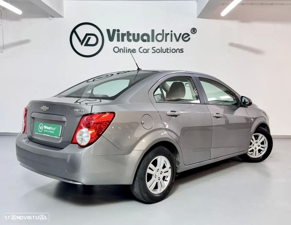 Chevrolet Aveo 1.2 LT - 7